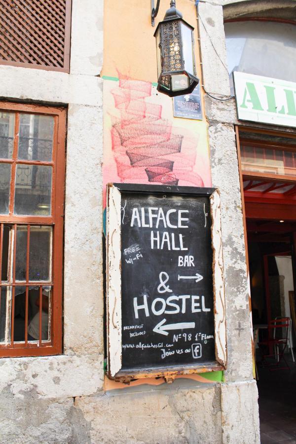 Alface Hall Hostel & Bar Lisboa Exteriör bild